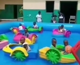 國(guó)外客戶(hù)購(gòu)買(mǎi)海貝充氣水池反饋視頻