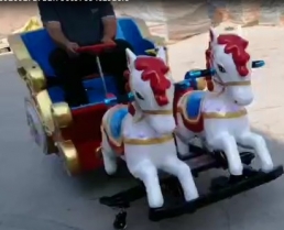 客戶為趕國慶黃金周來廠試皇家馬車并訂貨