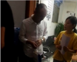 客戶半夜來廠簽單